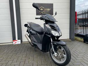 APRILIA SPORTCITY CUBE 300 | MOTORROLLER | SCHWARZ | LEOVINCE