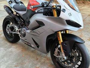 DUCATI PANIGALE V2 S 2025 BIANCO