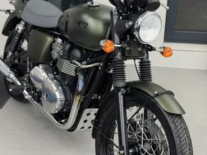 TRIUMPH BONNEVILLE T100 STEVE MCQUEEN ALEKSANDRÓW LÓDZKI