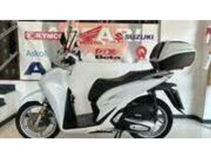 VENDO HONDA SH 150I (2020 - 23) USATA A RAPALLO (CODICE 9919335) - MOTO.IT