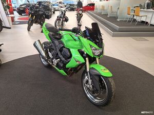 14 PÄIVÄN PALAUTUSOIKEUS - A-KORTTI - NÄYTTÄVÄ KAWA PIENILLÄ KILSOILLA!