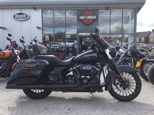 2018 HARLEY-DAVIDSON ROAD KING SPECIAL FLHRC VIVID BLACK (18MY) HD TOURING PETROL MANUAL