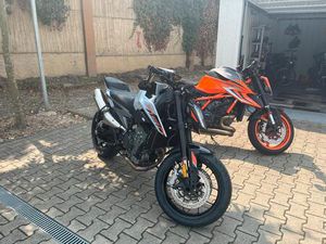 KTM DUKE 790 L