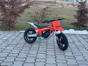 KTM SX-E2 MY2024 INKL AKKU UND LADEGERÄT!