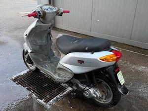 PIAGGIO FLY 50 4 TAKT ROLLER