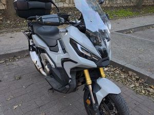 HONDA X-ADV 750 DE 2021 ENCOSTA DO SOL