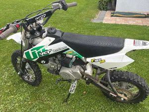 YCF 125