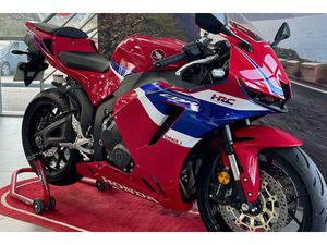 HONDA CBR RR 600 2024