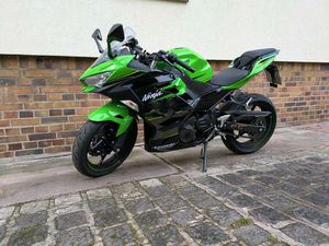 KAWASAKI NINJA 400 - BJ 2019