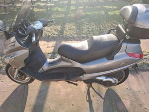 PIAGGIO XEVO 400 ROGACZEWO