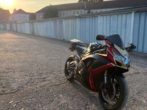 SUZUKI GSXR 600 K9 TÜV
