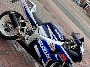 TAUSCHE SUZUKI GSXR 750 K2/K3 12000KM 1.HAND SAMMLER