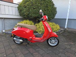 VESPA PRIMAVERA 50 S PIAGGIO 80ER STYLE MIT TOPCASE