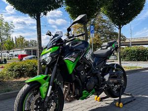 KAWASAKI Z 900