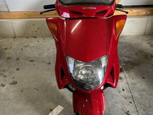 HONDA FES 125 PANTHEON SCHLACHTFAHRZEUG