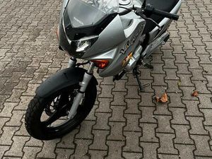 HONDA VARADERO 125 GEPFLEGT & ZUVERLÄSSIG