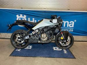 ② HUSQVARNA VITPILEN 401 DISPONIBLE EN STOCK