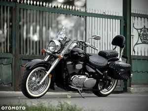 SUZUKI BOULEVARD