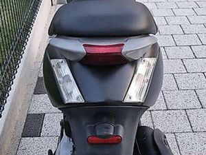 ZUM VERKAUFEN ROLLER ZIP 2 TAK CANTON BÂLE-VILLE -