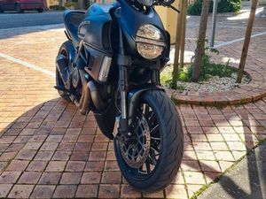 DIAVEL 1200 DARK