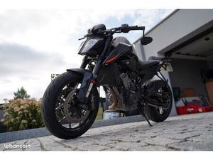 KTM 890 DUKE