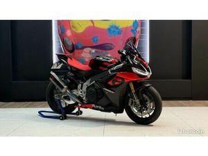 APRILIA RSV4 FACTORY 2021 | 5128 KMS AKRAPOVIC 217 CHV | À PARTIR DE 299 PAR MOIS, GARANTIE 6 MOIS