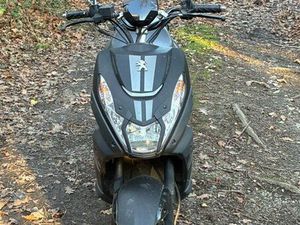 SCOOTER PEUGEOT STREET ZONE
