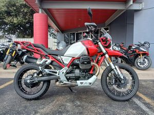 2021 MOTO GUZZI V85TT