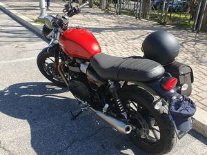 TRIUMPH STREET TWIN ARANCIONE