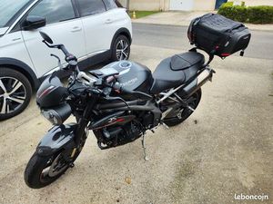 TRIUMPH SPEED TRIPLE RS