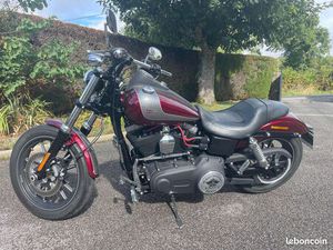HARLEY DAVIDSON STREET BOB SPÉCIAL 1690