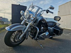 HARLEY DAVIDSON ROAD KING CLASSIC
