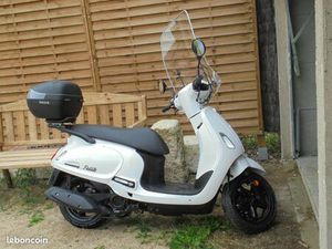 VENDS SCOOTER NEUF