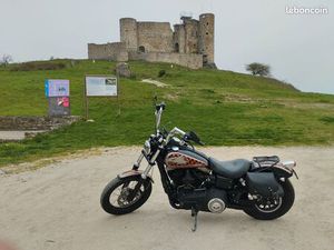 VEND OU ÉCHANGE HARLEY DAVIDSON