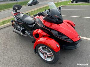 CAN AM SPYDER RS