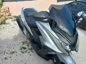 VEND SCOOTER AK550