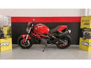 DUCATI - MONSTER 696