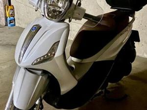 PIAGGIO - BEVERLY 300