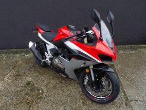 QJ MOTOR SRK 600 RS 2025 600 CM3 | MOTO SPORTIVE | 1 684 KM | ROUGE | 94190 VILLENEUVE ST GEORGES