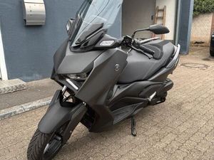 YAMAHA XMAX 125 LED