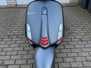 VESPA SPRINT 50 S, MATT GARU, 11-23 MIT 2250 KILOMETER, TOP