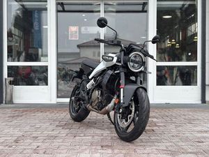 HUSQVARNA VITPILEN 125 VORFÜHRER