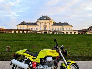 GUZZI V11 SPORT (180ER EINGETRAGEN, ÖHLINS FEDERBEIN)