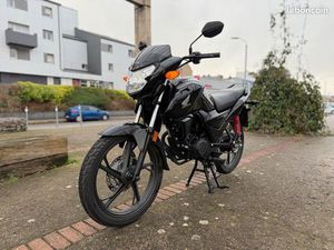 CB 125 F