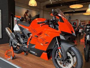 ② KTM 990 RC R 2026