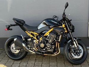 KAWASAKI Z900