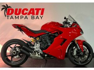 2017 DUCATI SUPERSPORT RED