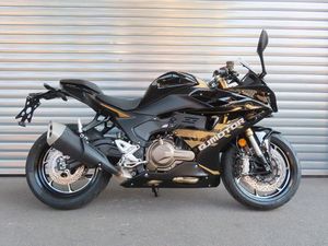 QJ MOTOR SRK 600 RS SRK600RS MODELL 2025