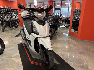 KYMCO PEOPLE 300I →