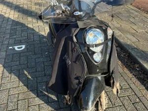 SYM MIO 50 UITSTEKENDE STAAT — SCOOTERS | SYM — MARKTPLAATS